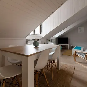 Peaceful In With Swimming Pool Apartamento